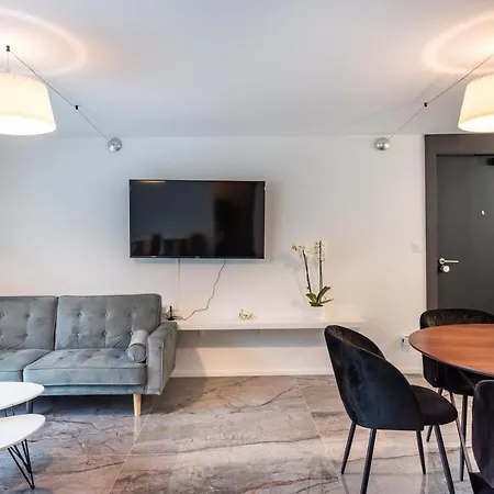 Moyi * Basse-Goulaine